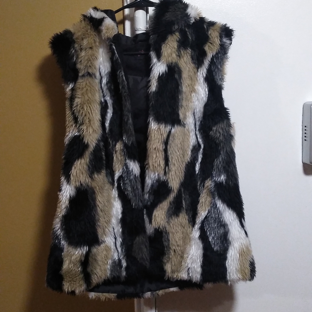 Hooded faux fur vest